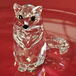 1991 Swarovski cat sitting
